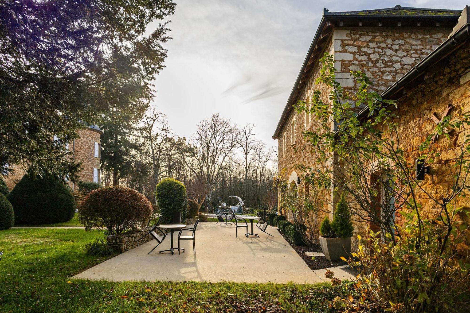 Chateau De Maraval Cenac-et-Saint-Julien ภายนอก รูปภาพ